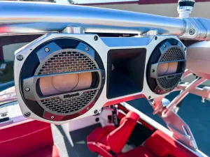 2019-mastercraft-xt23-144358-image16_201352.webp