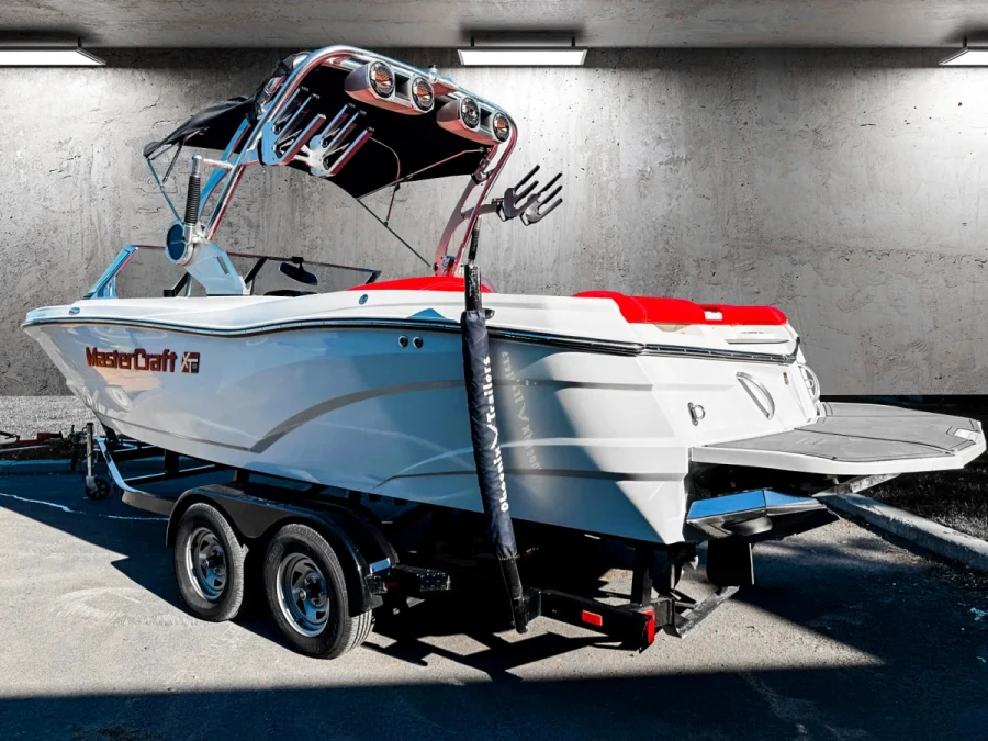 2019-mastercraft-xt23-144358-image5_201346.webp