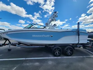 2022-mastercraft-xt24-144368-image0.webp