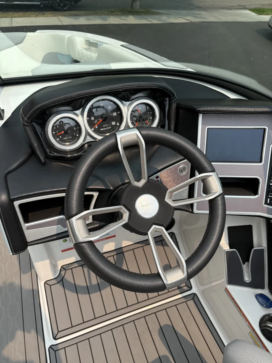 2022-mastercraft-xt24-144368-image14.webp