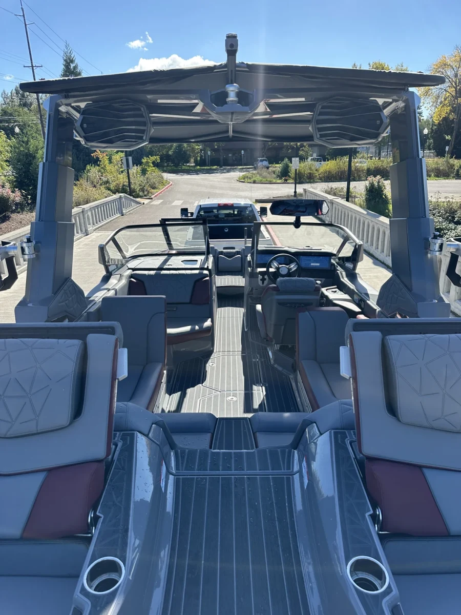 2023-nautique-g23-paragon-144371-image3.webp