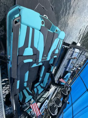 2026-mastercraft-xt24-144388-image3.webp