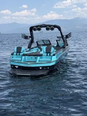 2026-mastercraft-xt24-144388-image5.webp
