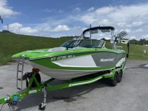 2018-mastercraft-x23-144401-image14
