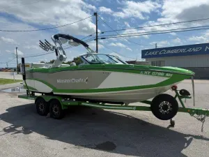 2018-mastercraft-x23-144401-image19
