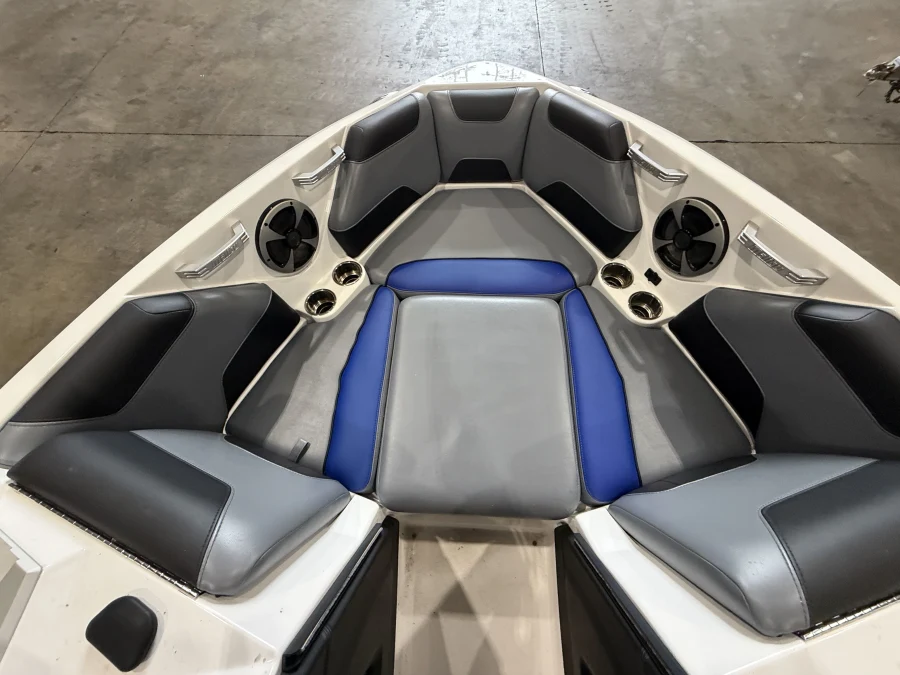 2019-malibu-wakesetter-22-lsv-144404-image4