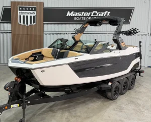2027-mastercraft-x24-144406-image15