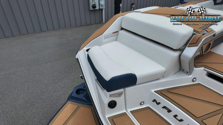 2027-nautique-g23-paragon-144408-image13