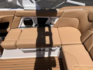 2027-mastercraft-xt22-144422-image16