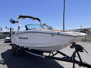 2027-mastercraft-xt22-144422-image4