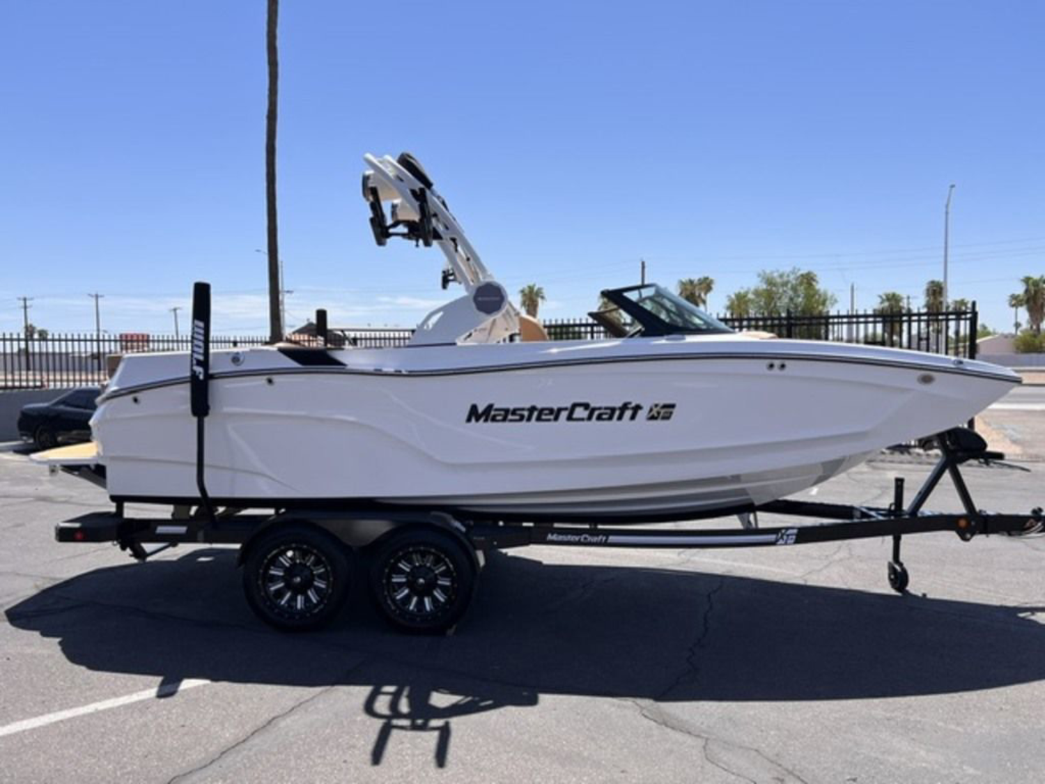 2027 Mastercraft XT22