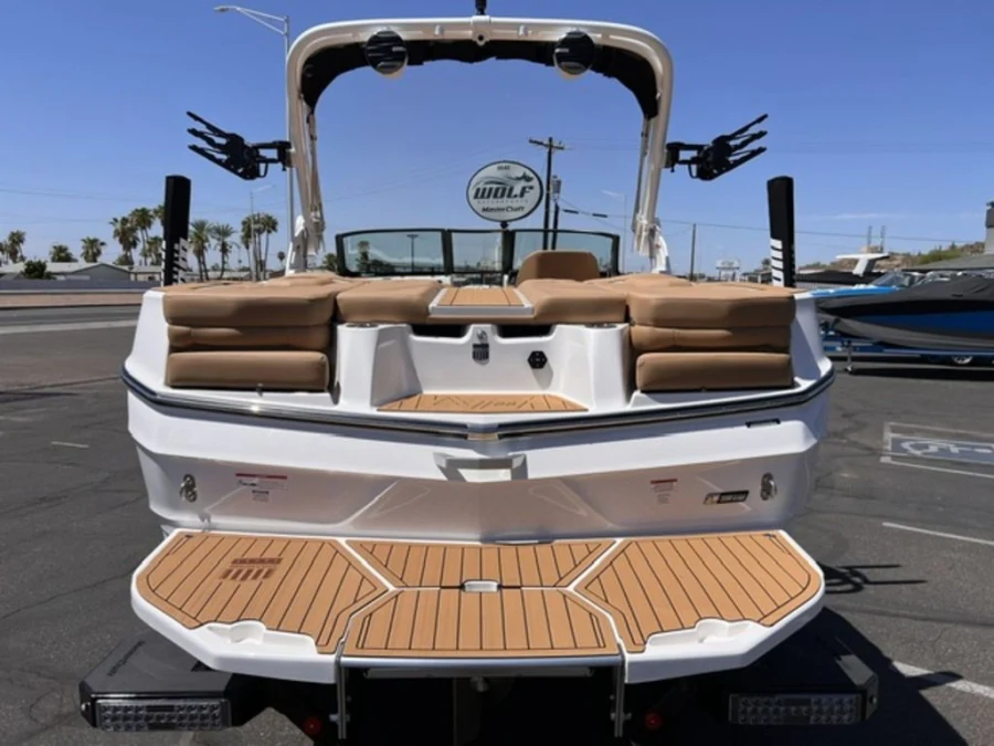 2027-mastercraft-xt22-144422-image7
