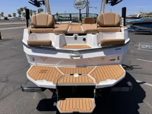 2027-mastercraft-xt22-144422-image9
