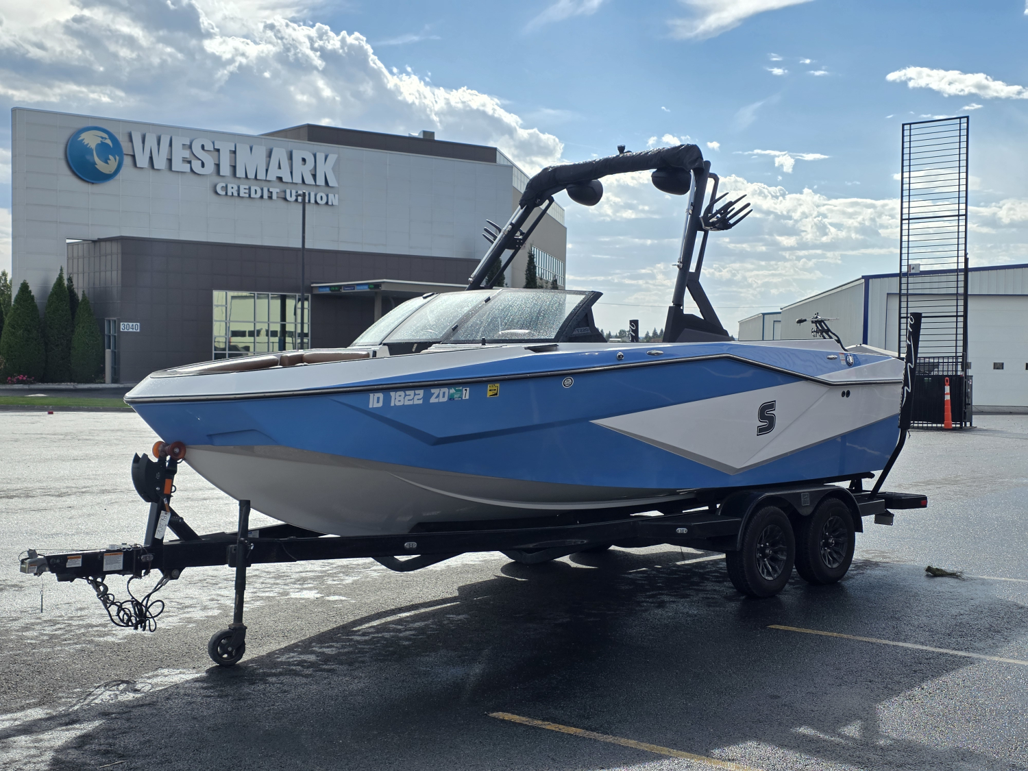 2024 Axis Wake Research T220