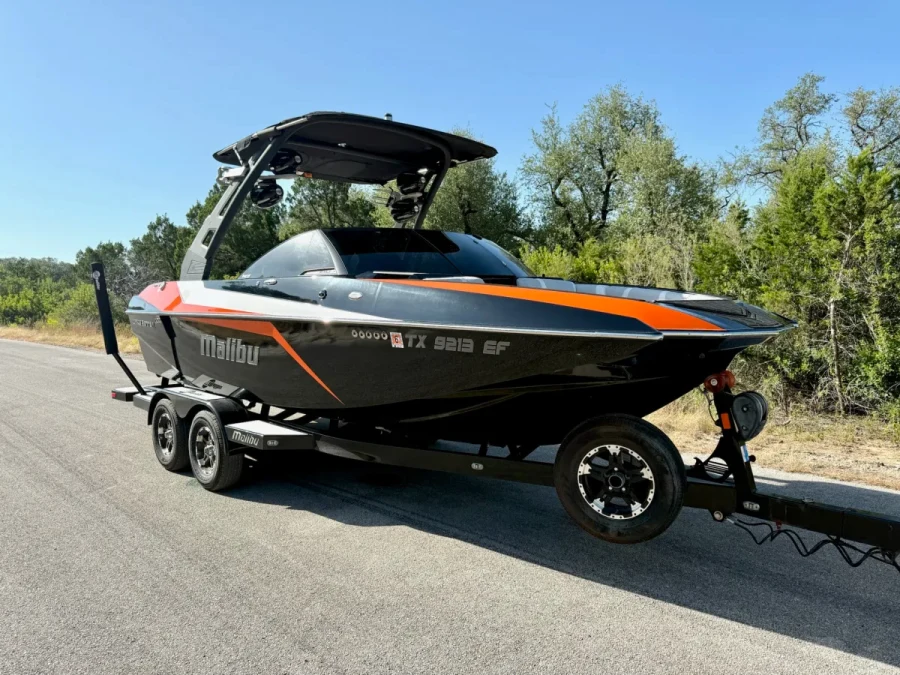 2018-malibu-21-mlx-144440-image10.webp