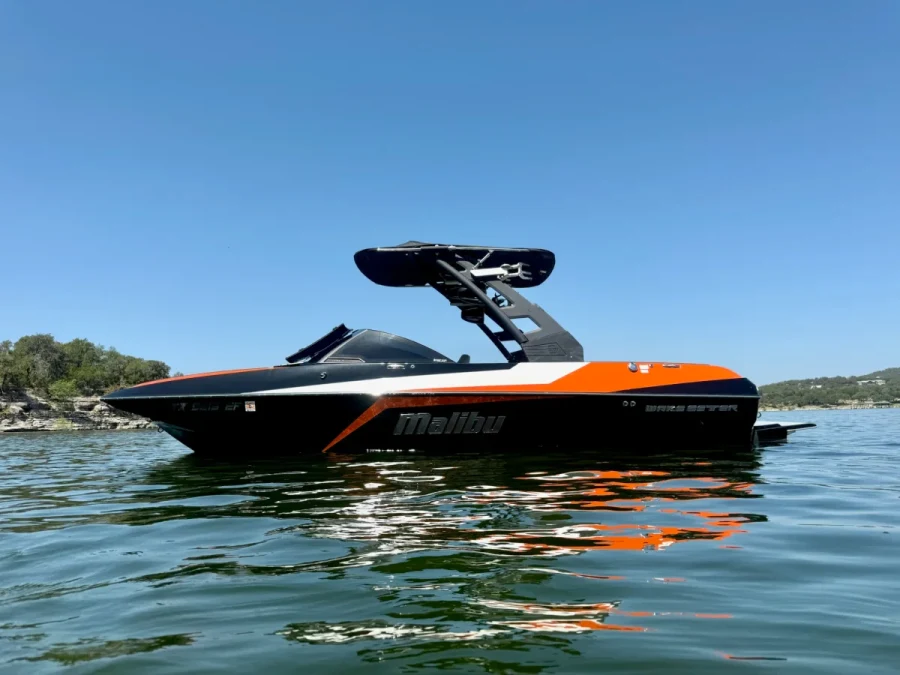 2018-malibu-21-mlx-144440-image8.webp