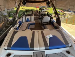 2018-malibu-wakesetter-vlx-144441-image1.webp