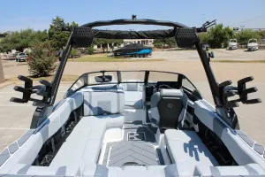 2027-malibu-wakesetter-23-lsv-144450-image12.webp