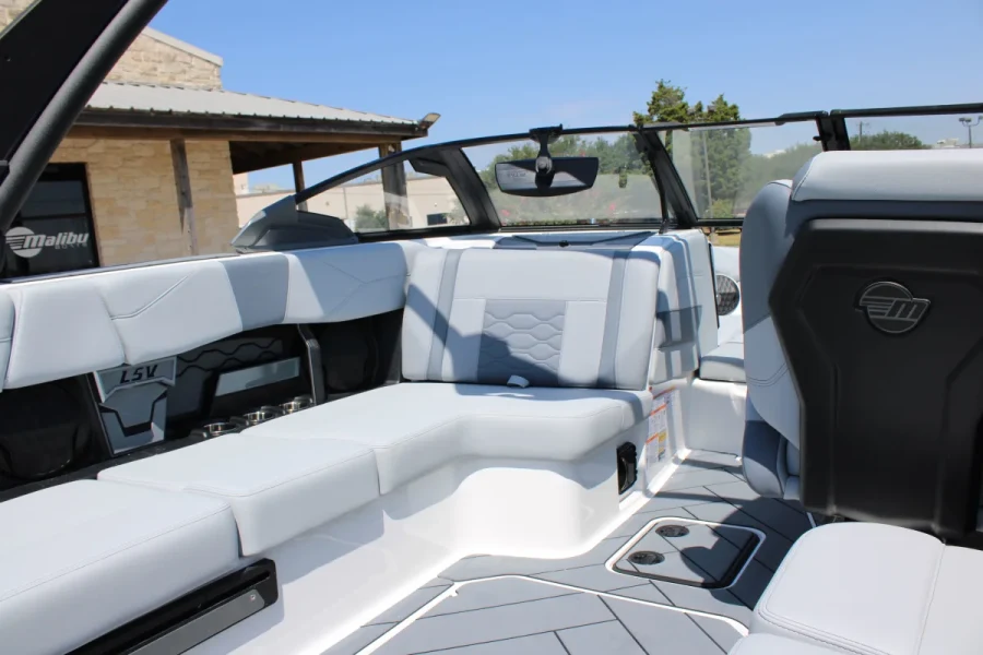 2027-malibu-wakesetter-23-lsv-144450-image14.webp