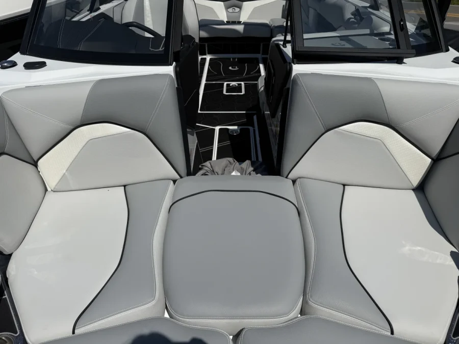 2026-centurion-fe23-144459-image2.webp