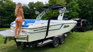 2018-malibu-wakesetter-24-mxz-144460-image0.webp