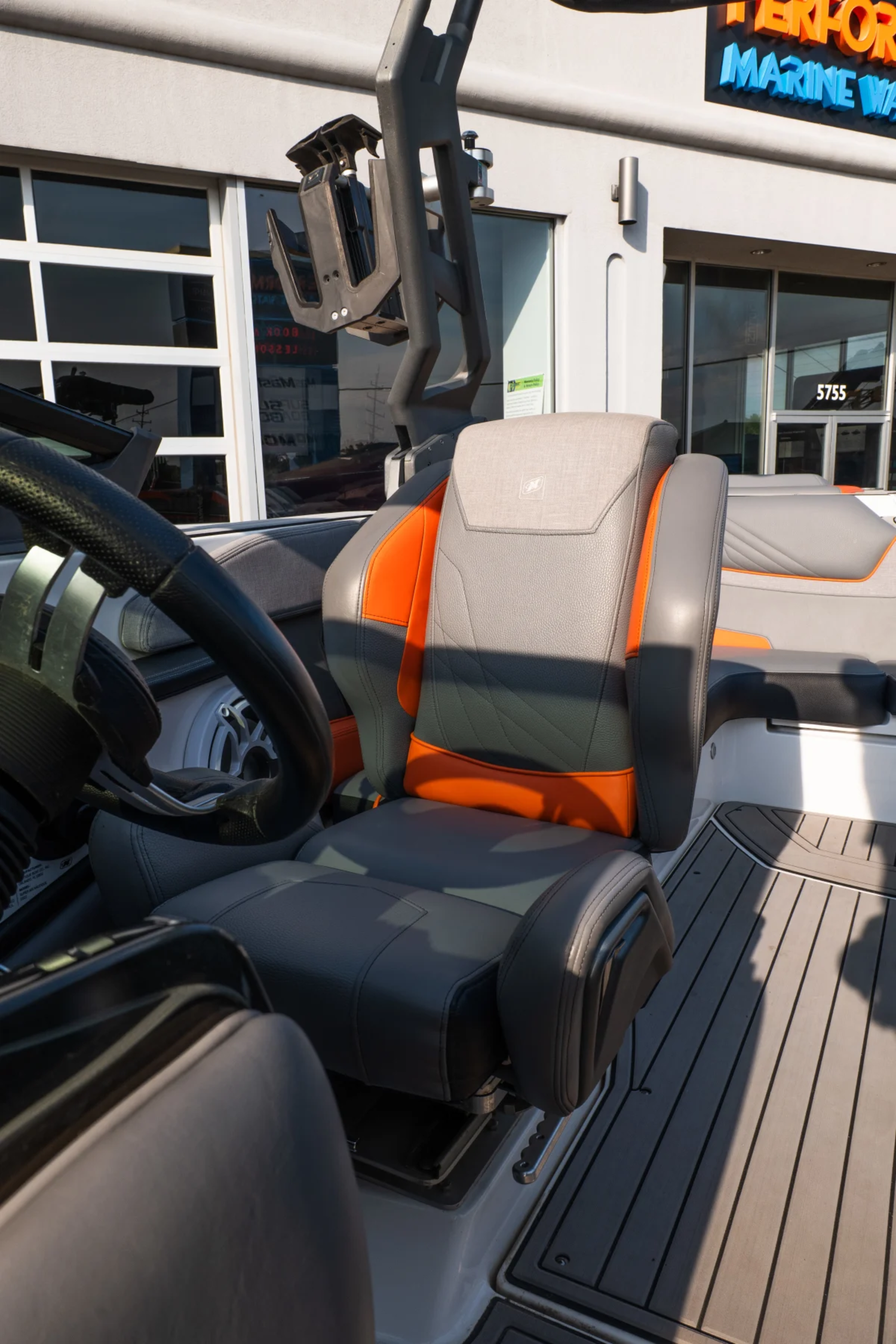 2021 NAUTIQUE SUPER AIR GS22 1 OWNER ONLY 219 HRS 