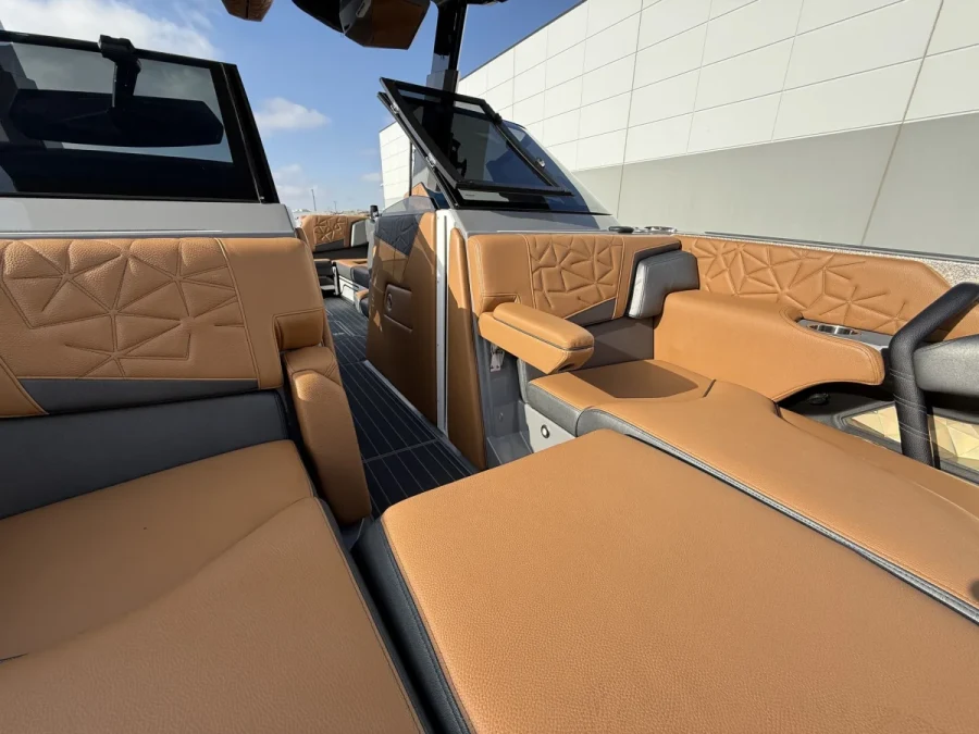 2023-nautique-g25-paragon-144474-image6.webp
