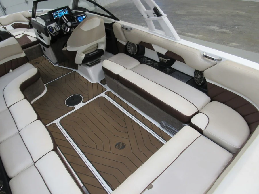 2016-malibu-wakesetter-25-lsv-144511-image10