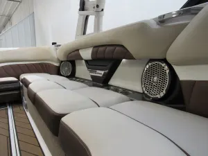 2016-malibu-wakesetter-25-lsv-144511-image19
