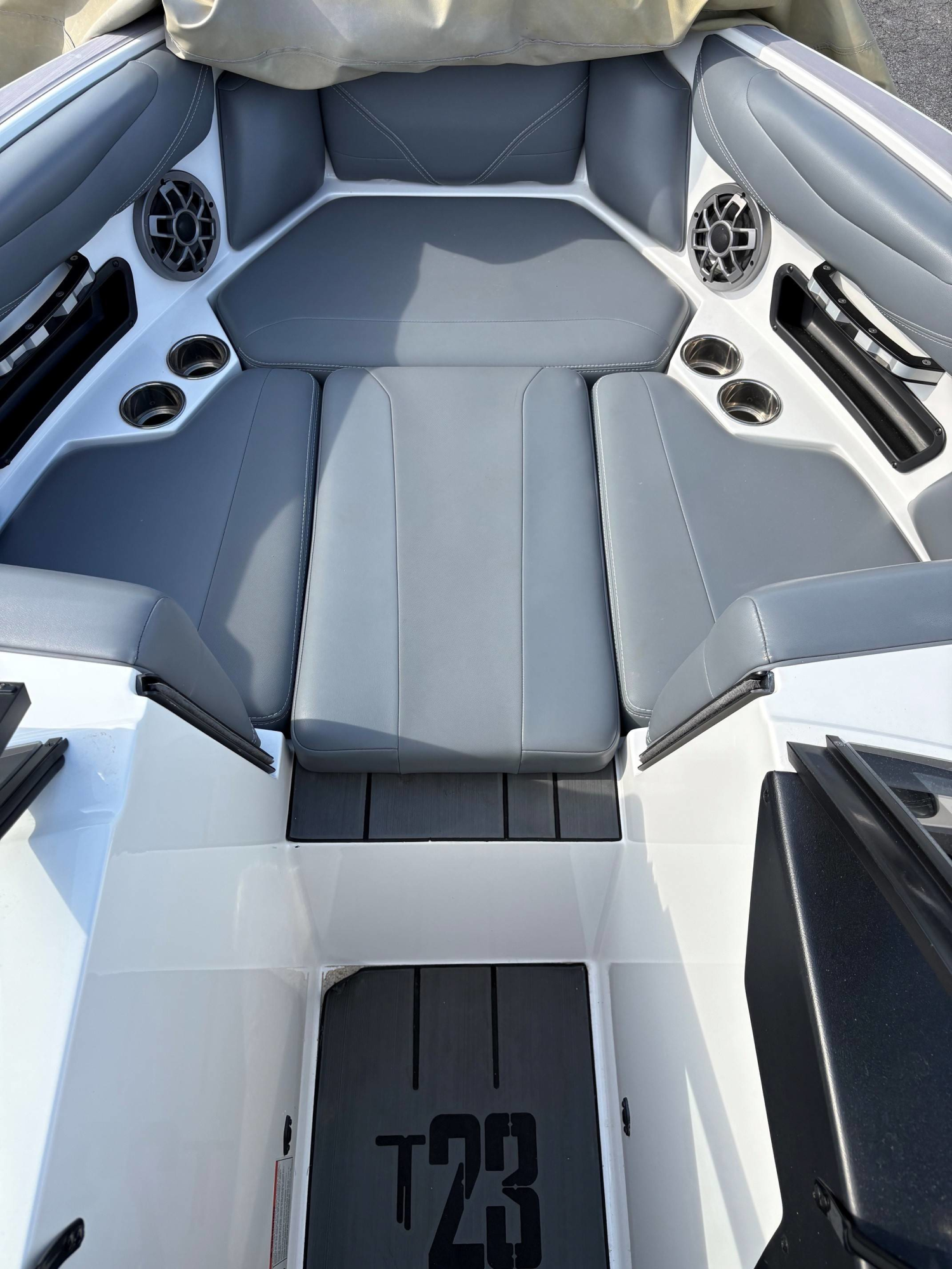 2020 Axis T23