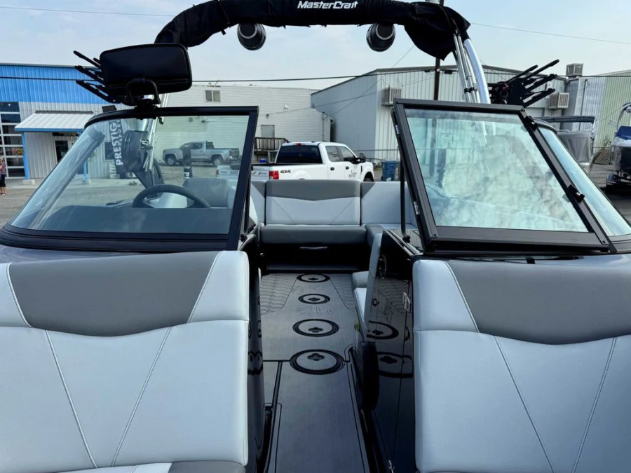 2025-mastercraft-nxt22-144507-image15