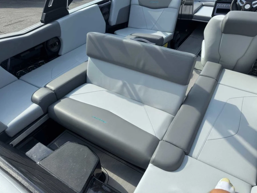 2025-mastercraft-nxt22-144507-image17