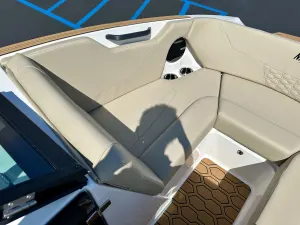 2027-mastercraft-nxt20-144508-image10