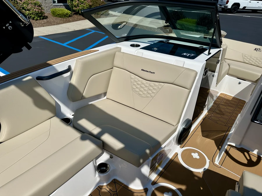 2027-mastercraft-nxt20-144508-image16