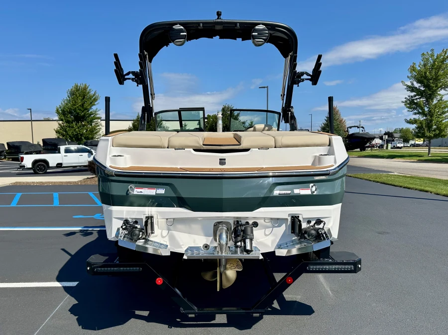 2027-mastercraft-nxt20-144508-image7