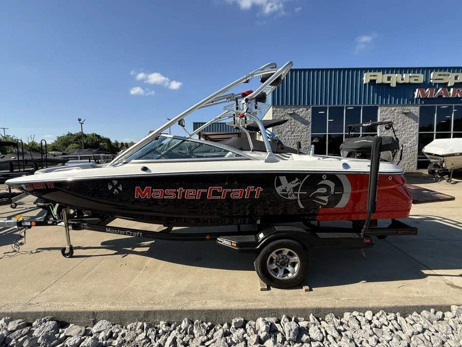 2006-mastercraft-x2-144512-image5