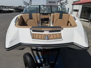 2021-mastercraft-x22-144513-image12