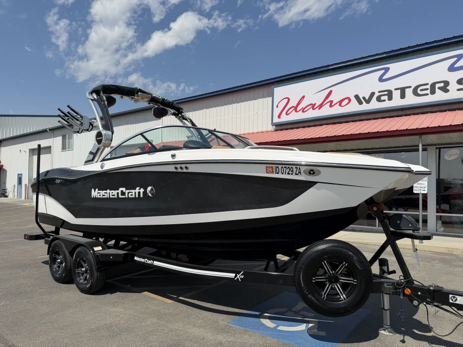2021-mastercraft-x22-144513-image13