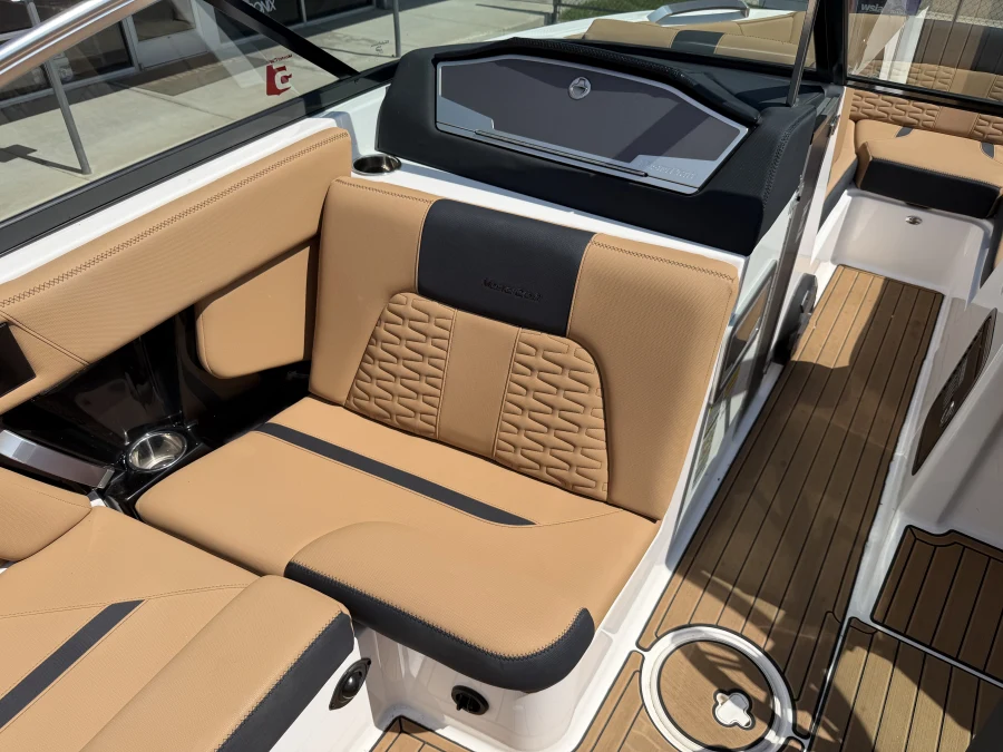 2021-mastercraft-x22-144513-image26