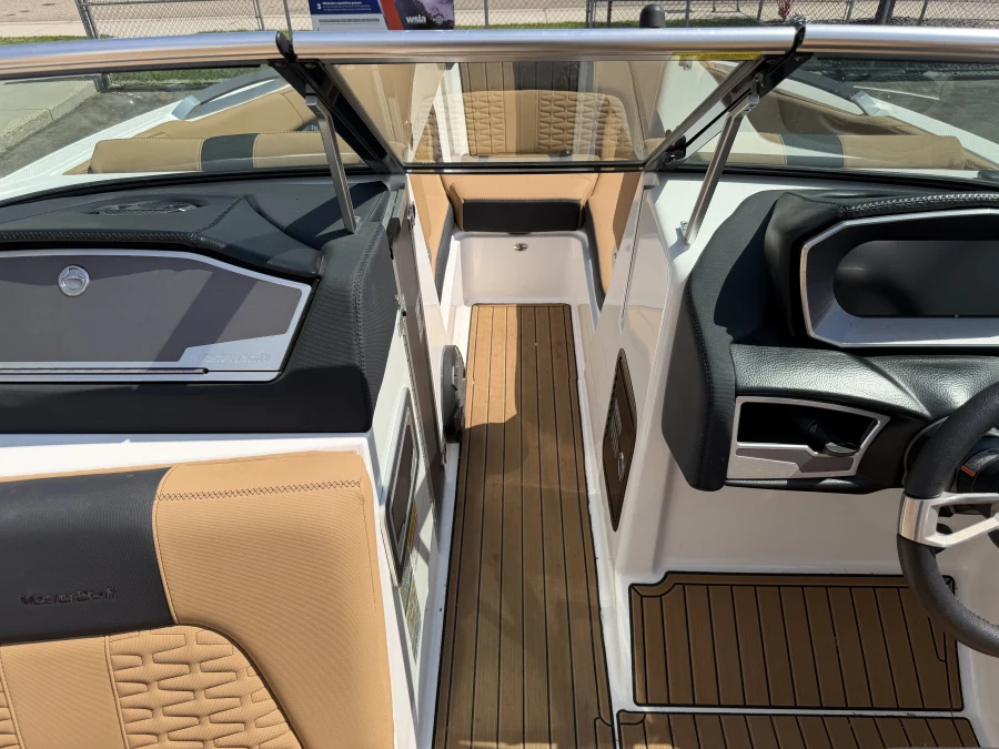 2021-mastercraft-x22-144513-image30