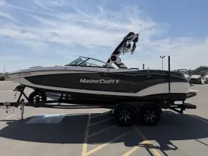 2021-mastercraft-x22-144513-image8
