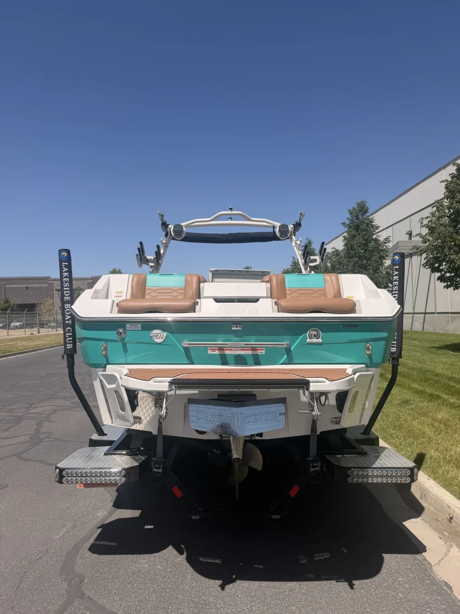 2023-malibu-wakesetter-25-lsv-144531-image10.webp