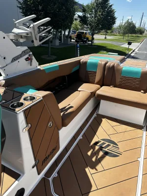 2023-malibu-wakesetter-25-lsv-144531-image9.webp