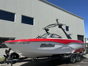 2023-malibu-wakesetter-25-lsv-144533-image0.webp