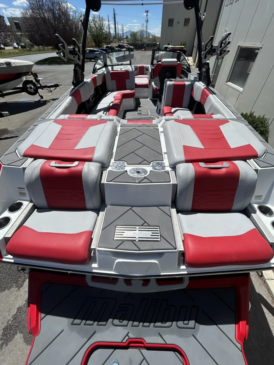 2023-malibu-wakesetter-25-lsv-144533-image12.webp