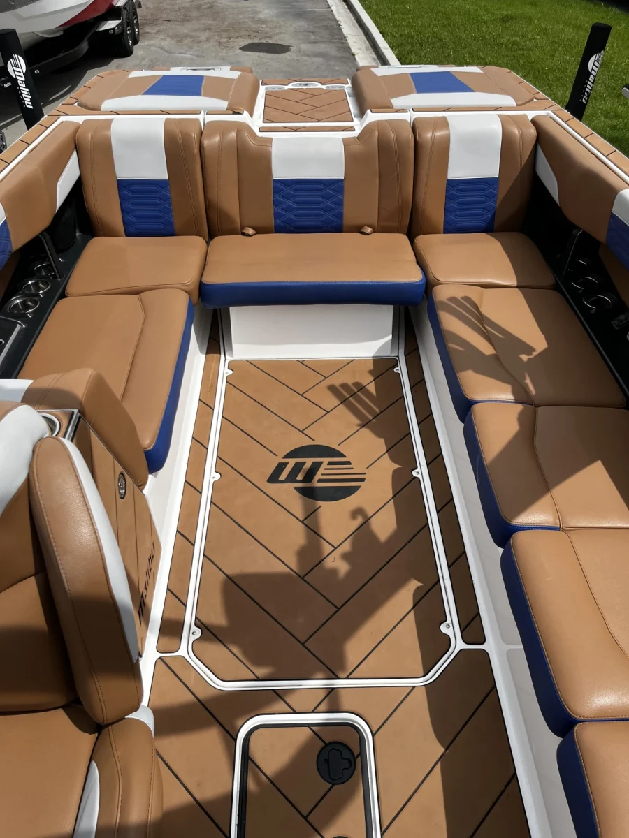 2023-malibu-wakesetter-25-lsv-144535-image10.webp