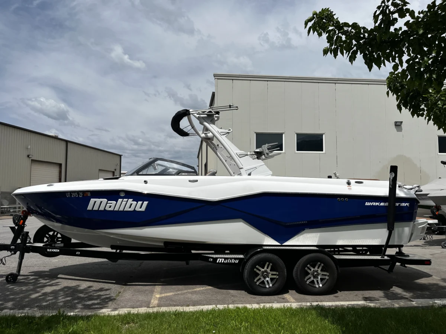 2023 Malibu 25' LSV SuperCharged LT-4 607hp loaded.
