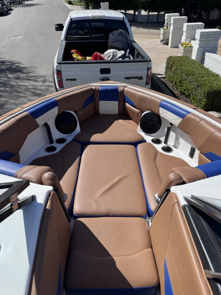 2023-malibu-wakesetter-25-lsv-144536-image12.webp