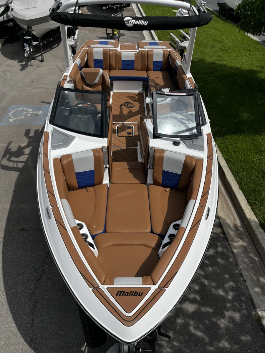 2023-malibu-wakesetter-25-lsv-144536-image13.webp