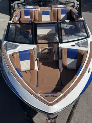 2023-malibu-wakesetter-25-lsv-144536-image2.webp